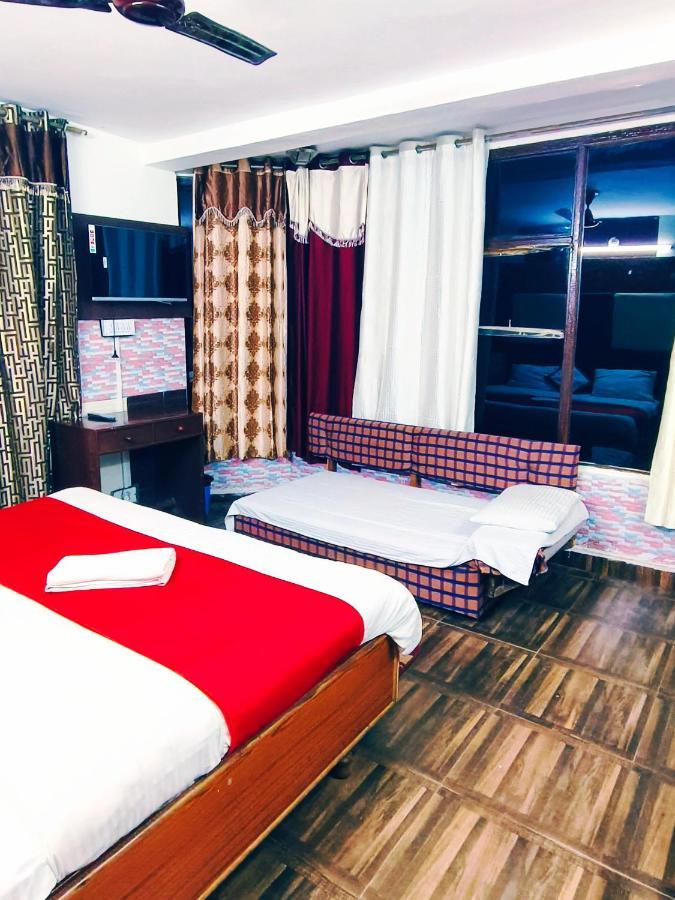 Hotel Holiday Dalhousie - Near Ghandhi Chowk Mall Road Exterior foto